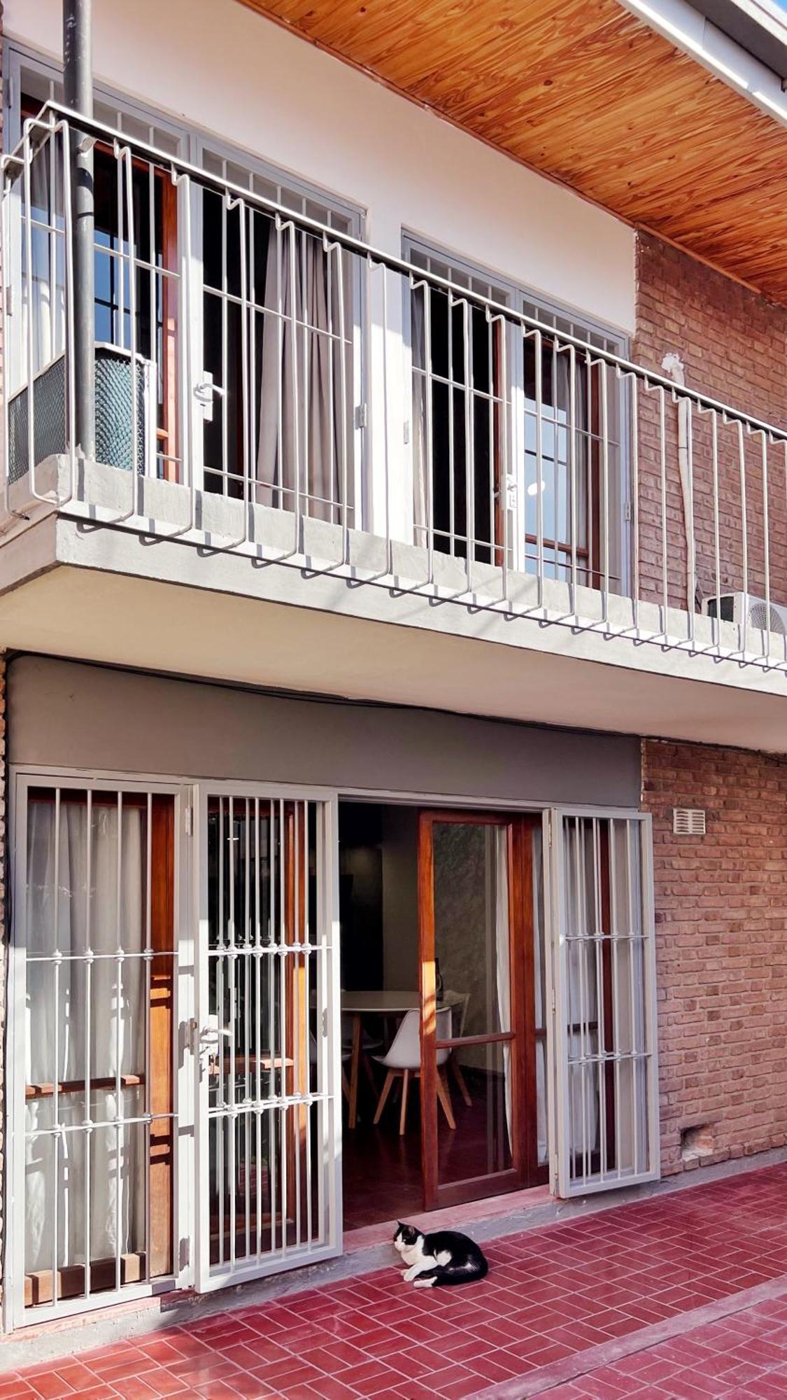 Duplex Mendoza Con Chochera Techada Exterior foto