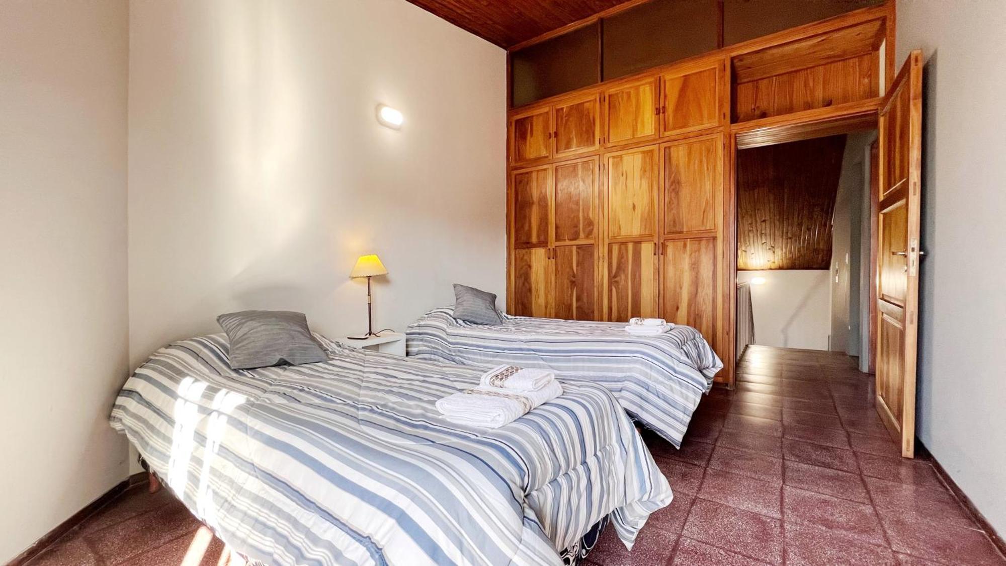 Duplex Mendoza Con Chochera Techada Exterior foto